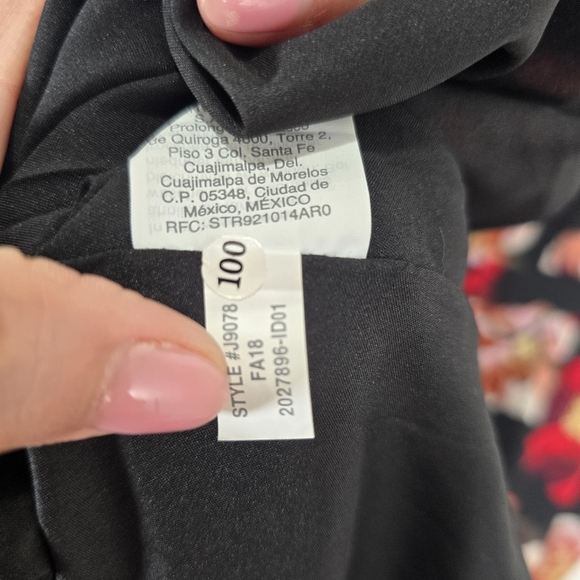 Madewell V Neck Tulip Sleeve Mini Dress in French Rose Black Red Floral Womens 8 - Picture 10 of 10